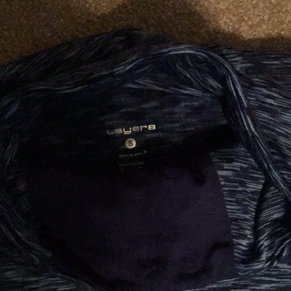 Layer 8 Quik Dry Pullover Workout Shirt Small - Picture 3 of 4